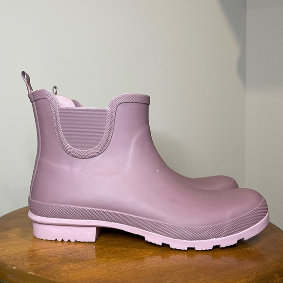 Hey Girl Rain Boots - Picture 1 of 5